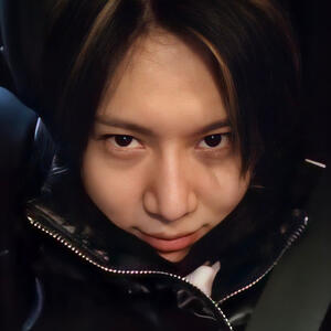 picture of taemin from a vlive with a link to his criminal music video